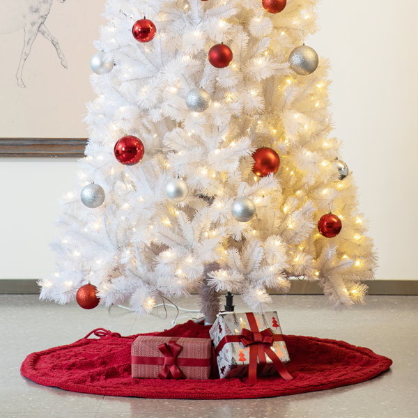 Red Knit Tree Skirt 